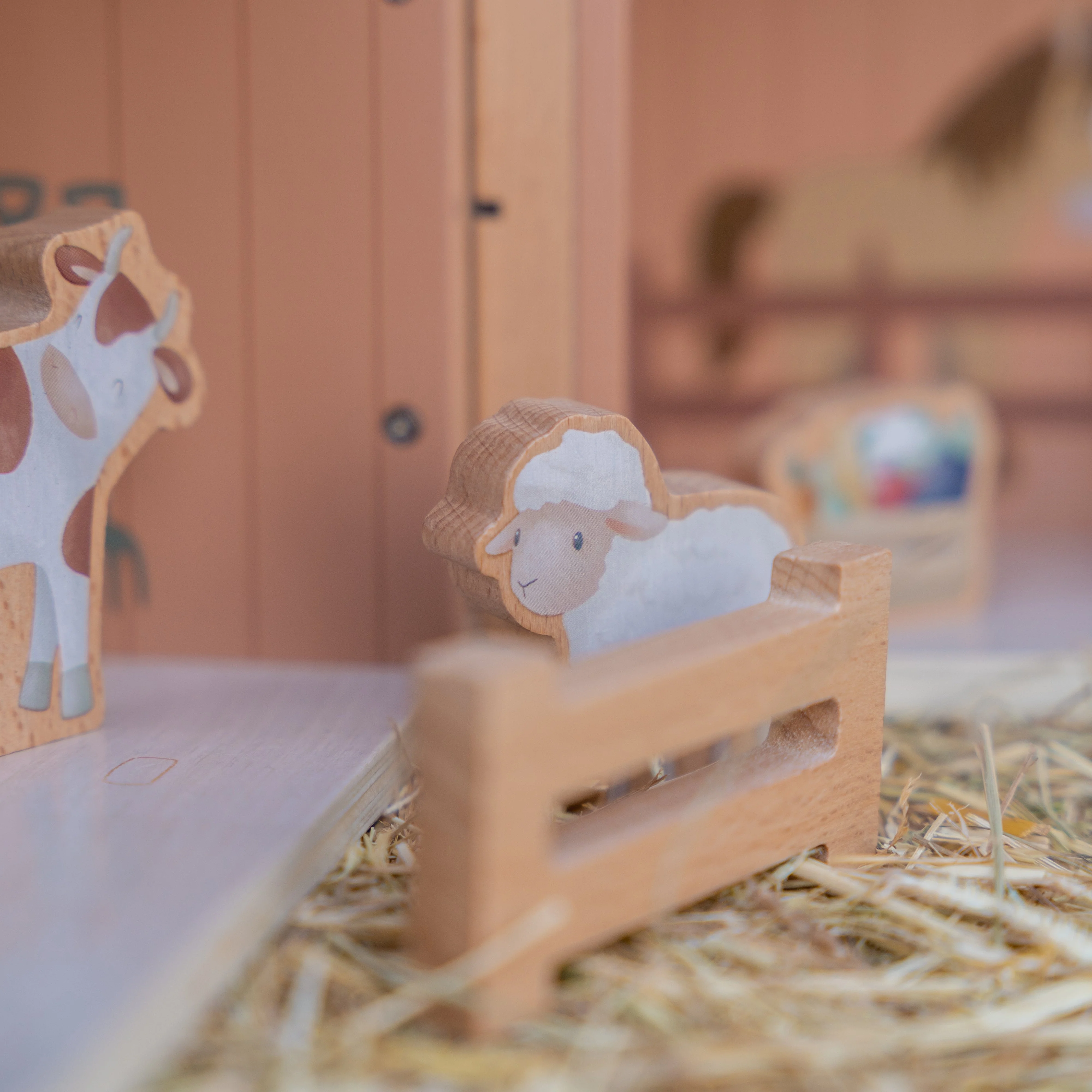 Portable Wooden Farm House - Image 13