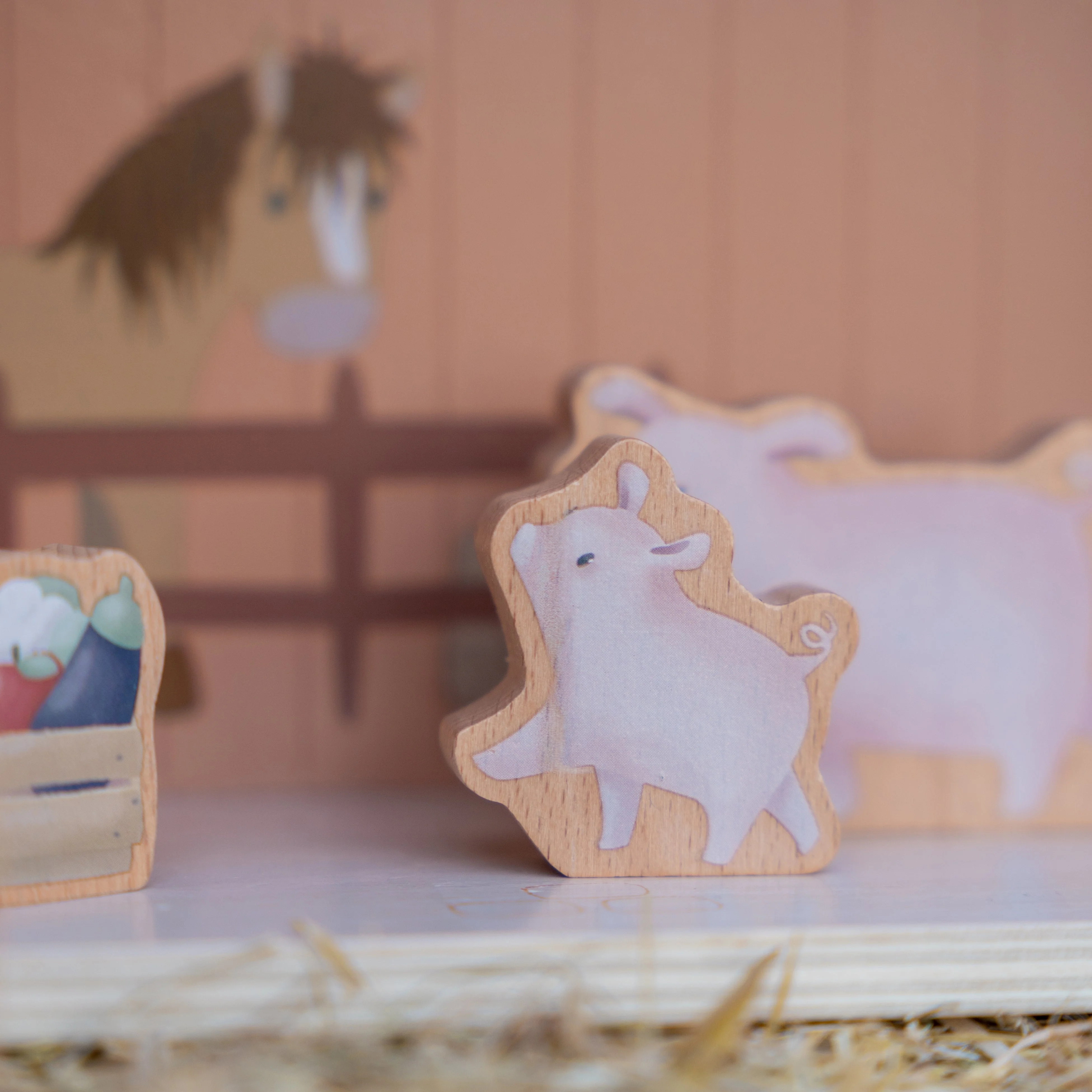 Portable Wooden Farm House - Image 7