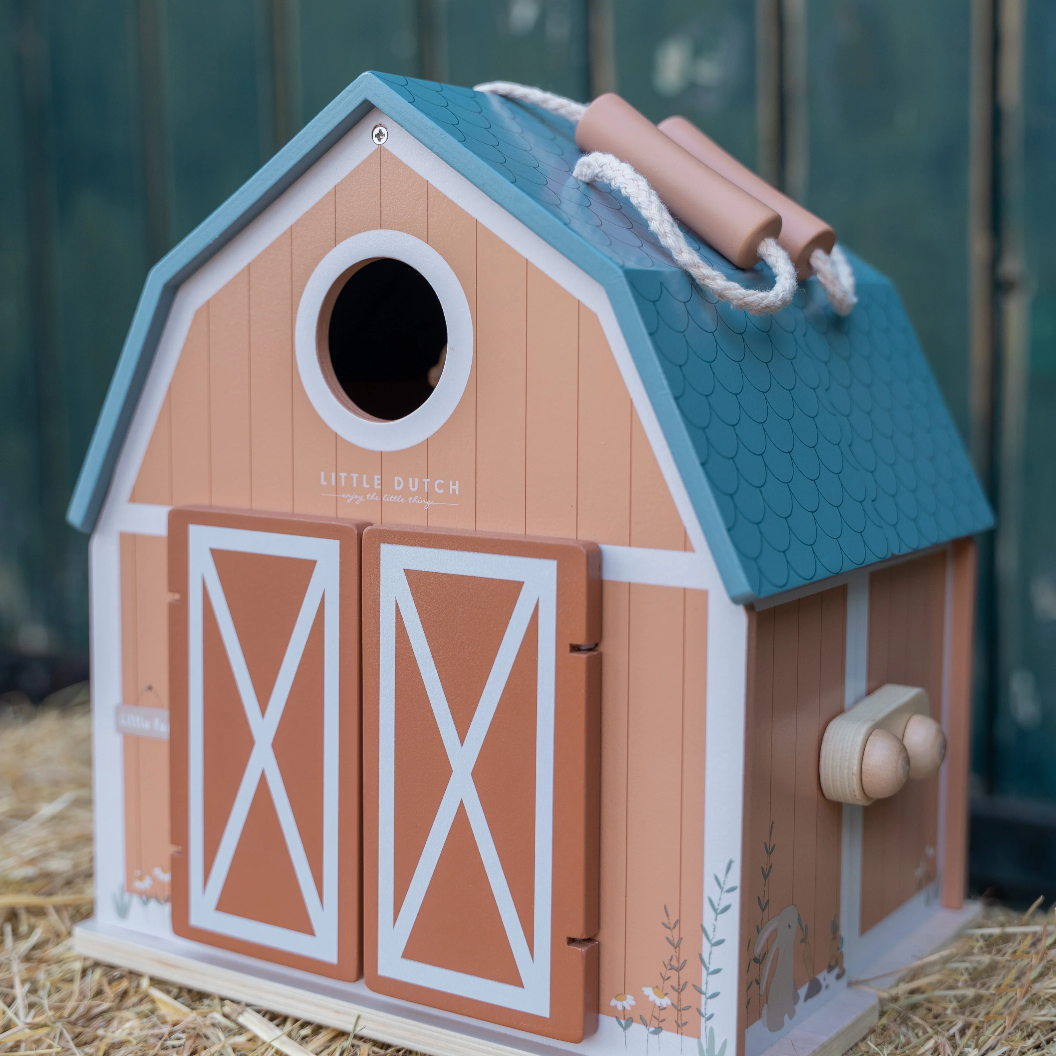 Portable Wooden Farm House - Image 8