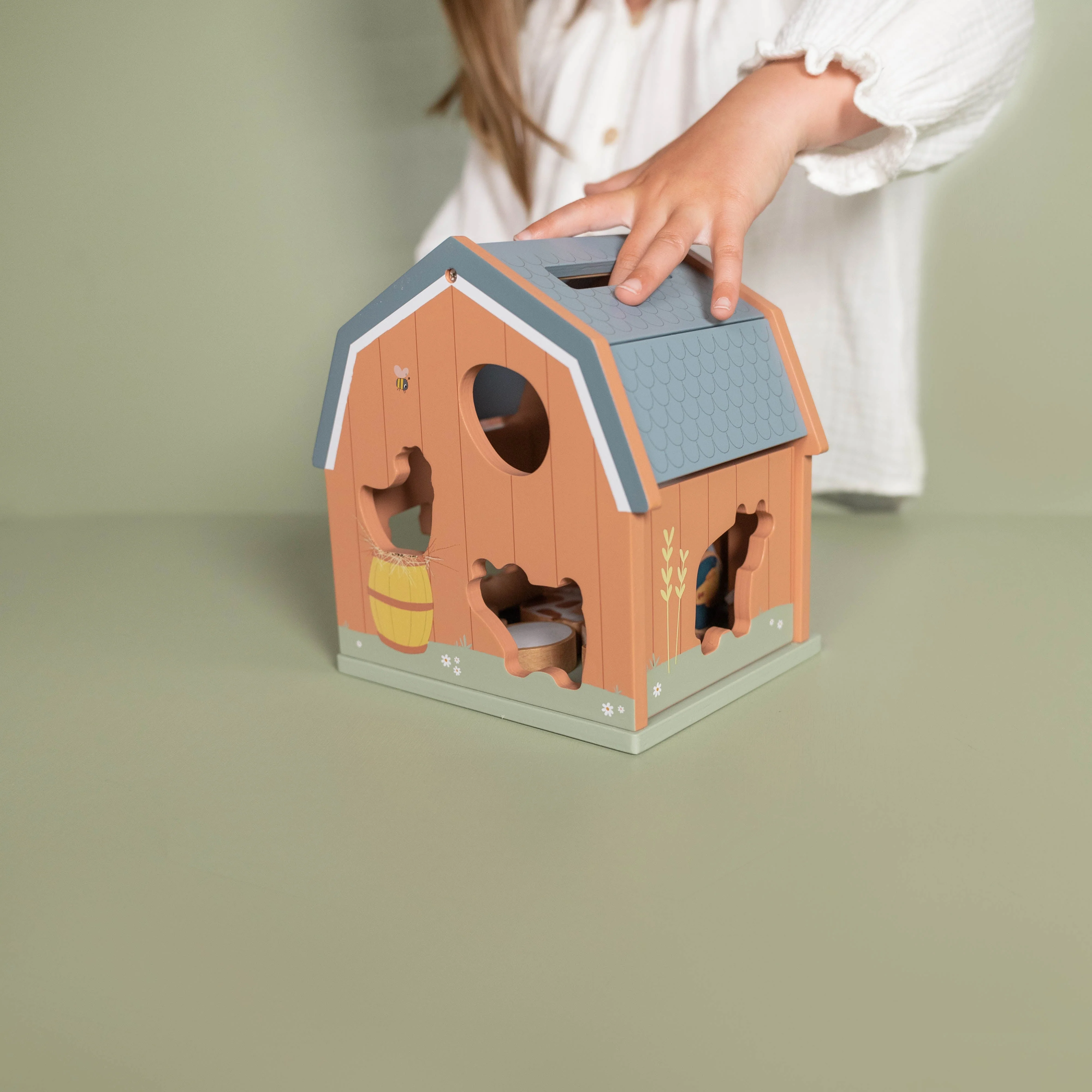 Wooden Shape Sorter - Little Farm - Image 7
