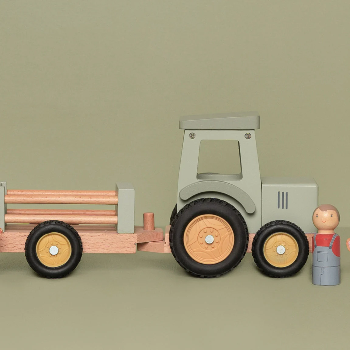 Wooden Tractor With Trailer - Image 12