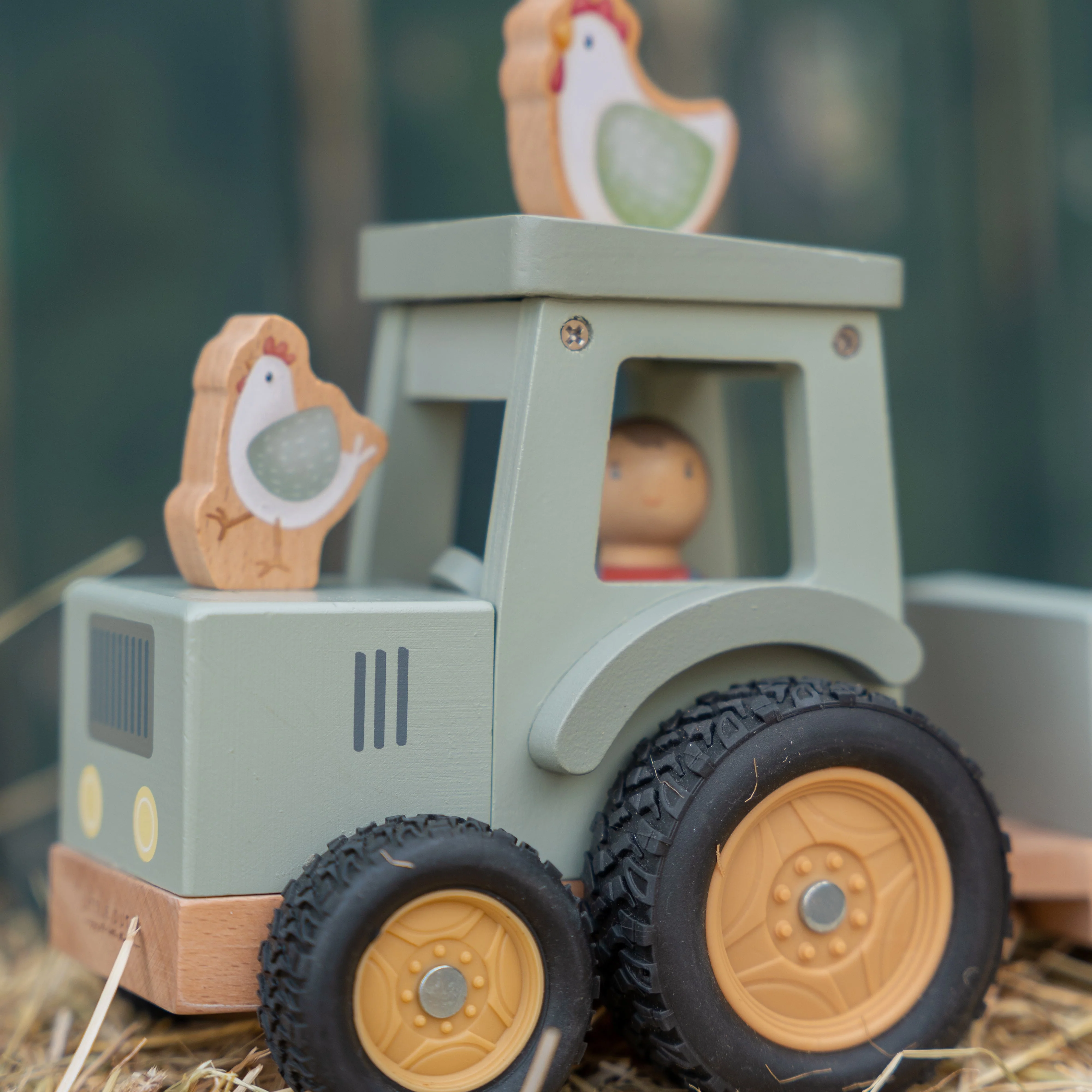 Wooden Tractor With Trailer - Image 5